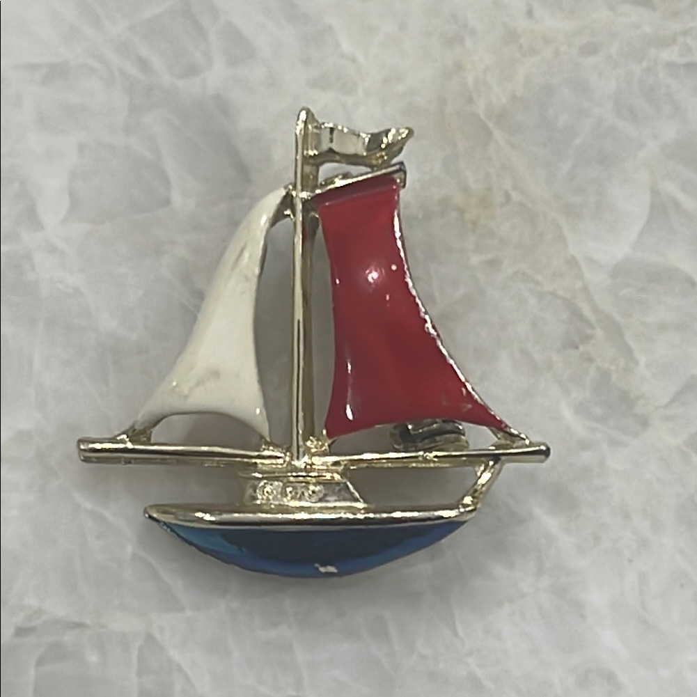 Vintage Gerrys Silver Tone Red White Blue Enamel Sailboat Brooch 9$